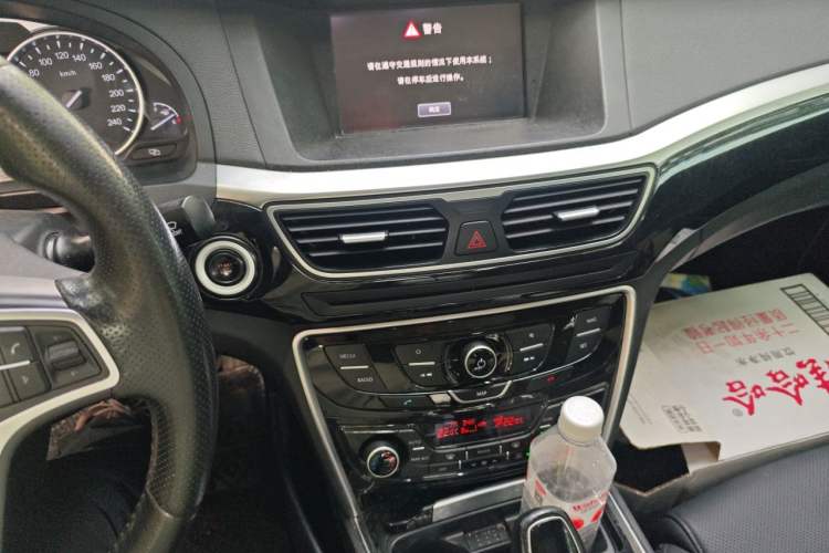 Used Geely Auto Emgrand GT 2016 1.8T Zunya Model Audio And AC Panel