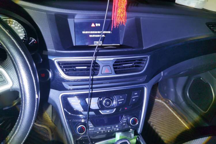 Used Geely Auto Emgrand GT 2016 1.8T Zunya Model Audio And AC Panel