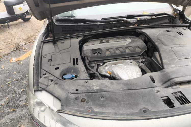 Used Geely Auto Emgrand GT 2016 2.4L Zunya Model Engine Bay Right