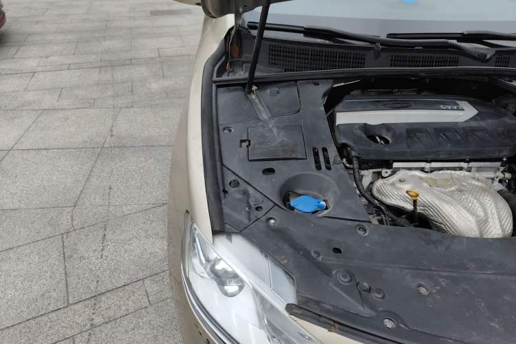 Used Geely Auto Emgrand GT 2016 2.4L Zunya Model Engine Bay Right