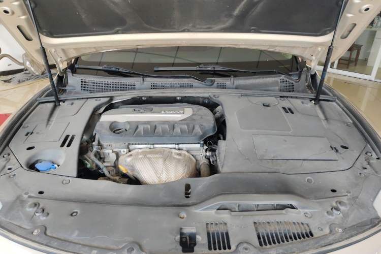 Used Geely Auto Emgrand GT 2016 2.4L Zunya Model Engine Bay