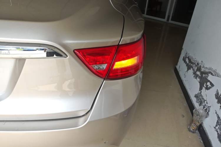 Used Geely Auto Emgrand GT 2016 2.4L Zunya Model Exterior 3