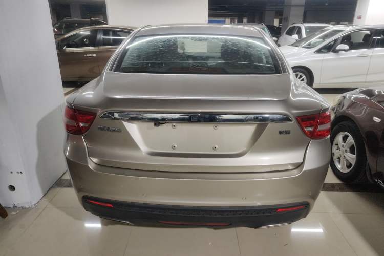 Used Geely Auto Emgrand GT 2016 2.4L Comfort Version Exterior 4