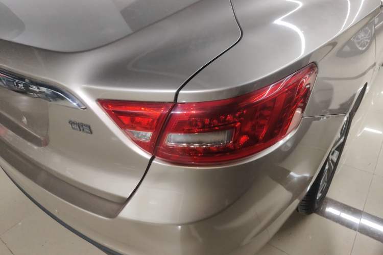 Used Geely Auto Emgrand GT 2016 2.4L Comfort Version Exterior 6