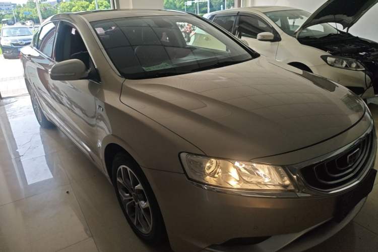 Used Geely Auto Emgrand GT 2016 2.4L Zunya Model Front Right 45 Deg