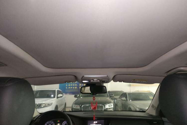 Used Geely Auto Emgrand GT 2016 1.8T Zunya Model Headliner