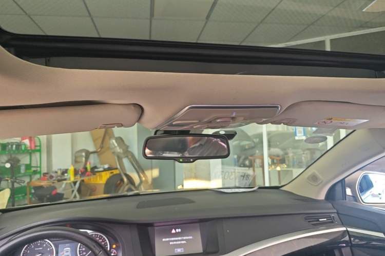 Used Geely Auto Emgrand GT 2016 2.4L Zunya Model Headliner