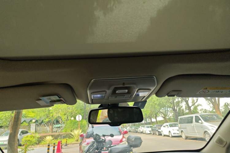 Used Geely Auto Emgrand GT 2016 1.8T Zunya Model Headliner