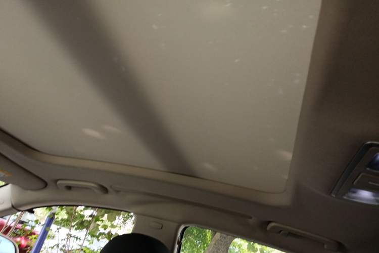 Used Geely Auto Emgrand GT 2016 1.8T Comfort Model Headliner