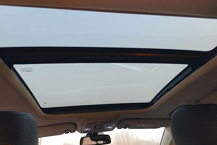Used Geely Auto Emgrand GT 2016 1.8T Zunya Model Headliner