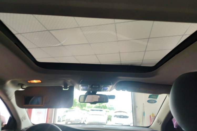Used Geely Auto Emgrand GT 2016 2.4L Zunya Model Headliner
