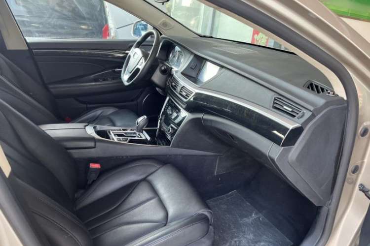 Used Geely Auto Emgrand GT 2016 2.4L Comfort Version Interior 1