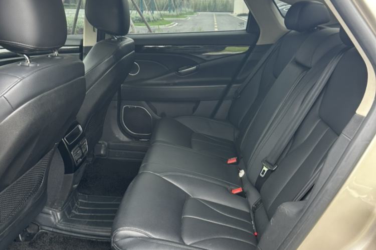 Used Geely Auto Emgrand GT 2016 1.8T Zunya Model Interior 3