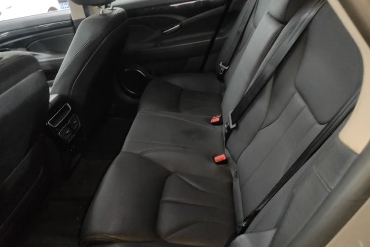 Used Geely Auto Emgrand GT 2016 2.4L Comfort Version Interior 4