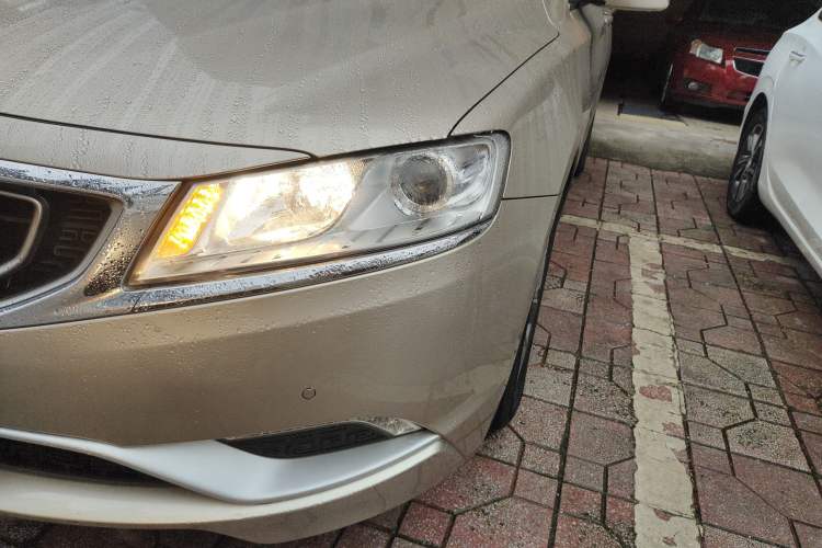 Used Geely Auto Emgrand GT 2016 2.4L Zunya Model Left Front Headlight