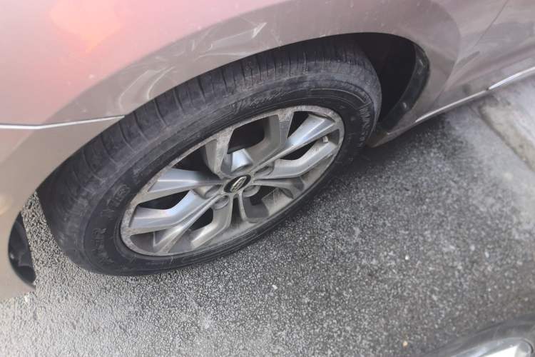 Used Geely Auto Emgrand GT 2016 2.4L Zunya Model Left Front Wheel Hub