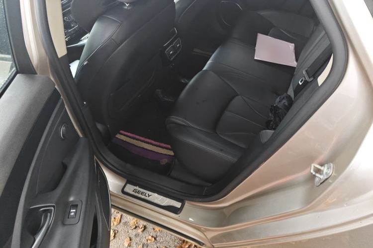 Used Geely Auto Emgrand GT 2016 2.4L Comfort Version Left Rear Seat