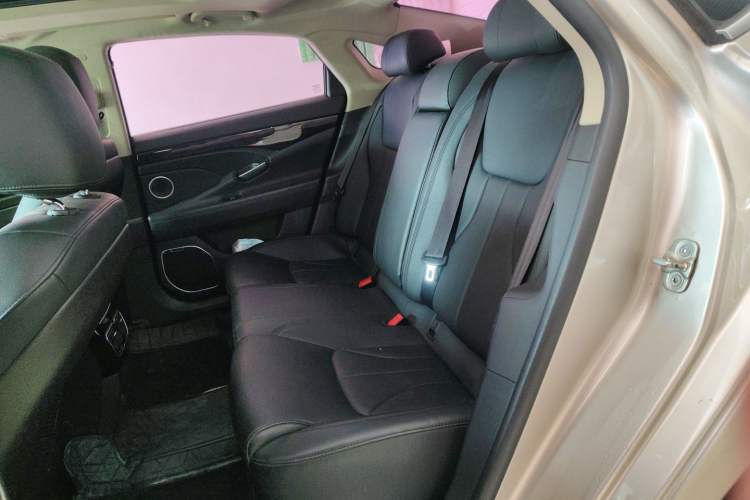 Used Geely Auto Emgrand GT 2016 2.4L Zunya Model Left Rear Seat