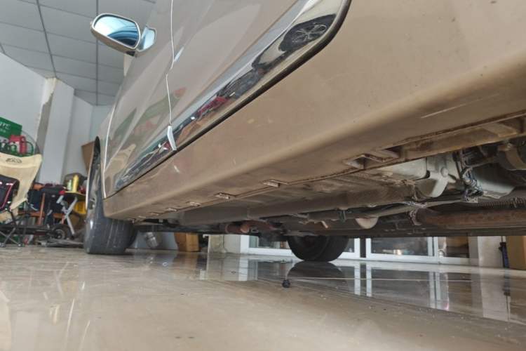 Used Geely Auto Emgrand GT 2016 2.4L Zunya Model Left Side Sill