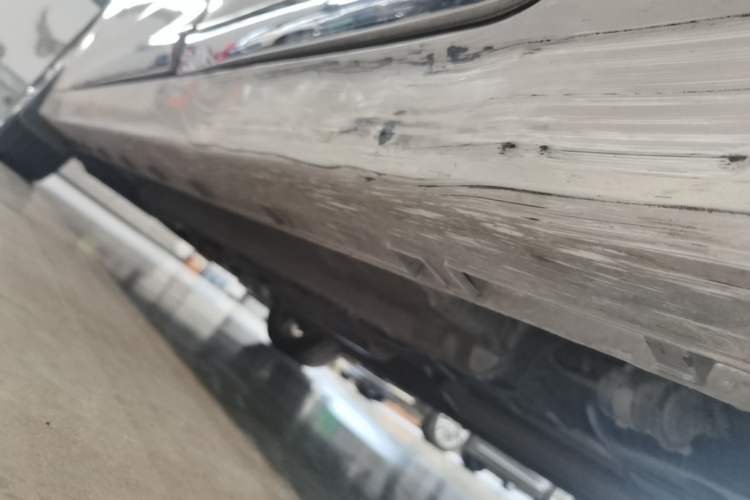 Used Geely Auto Emgrand GT 2016 2.4L Zunya Model Left Side Sill