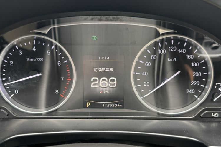 Used Geely Auto Emgrand GT 2016 1.8T Zunya Model Odometer Close Up