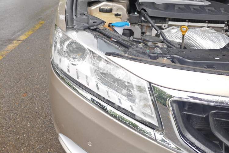 Used Geely Auto Emgrand GT 2016 2.4L Comfort Version Right Front Headlight