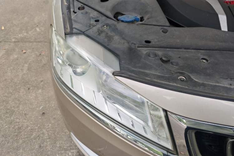 Used Geely Auto Emgrand GT 2016 1.8T Zunya Model Right Front Headlight