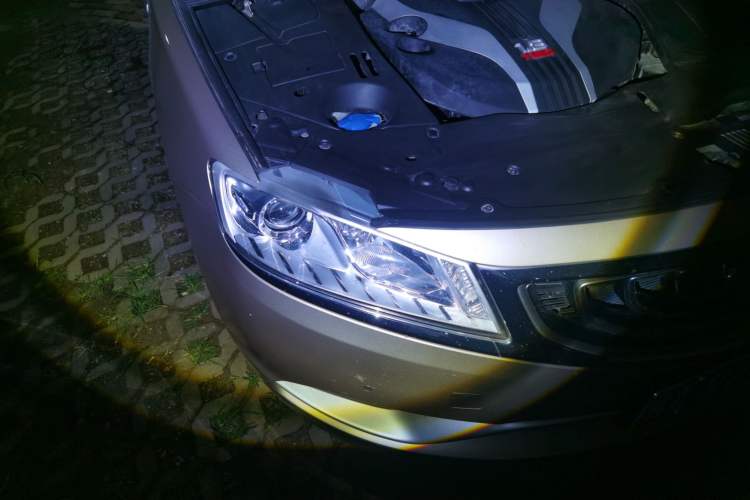 Used Geely Auto Emgrand GT 2016 1.8T Zunya Model Right Front Headlight