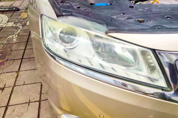 Used Geely Auto Emgrand GT 2016 2.4L Zunya Model Right Front Headlight
