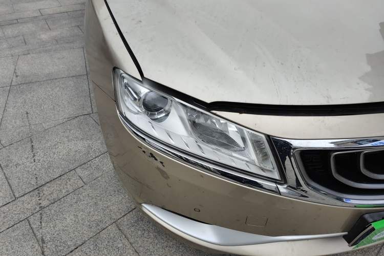 Used Geely Auto Emgrand GT 2016 2.4L Zunya Model Right Front Headlight