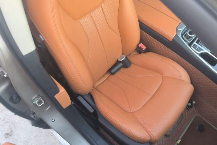 Used Geely Auto Emgrand GT 2016 2.4L Zunya Model Right Front Seat
