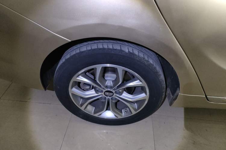 Used Geely Auto Emgrand GT 2016 1.8T Zunya Model Right Rear Wheel Hub