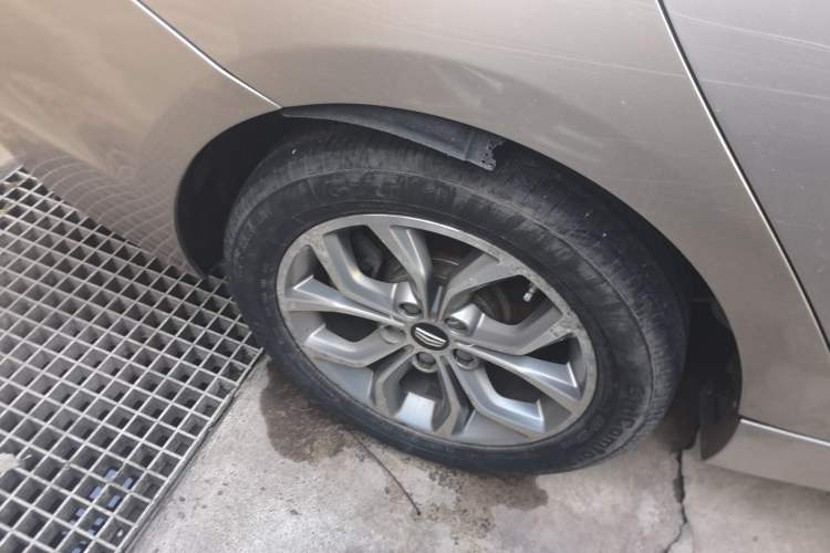 Used Geely Auto Emgrand GT 2016 2.4L Zunya Model Right Rear Wheel Hub