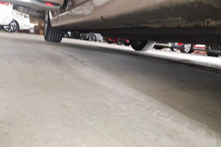 Used Geely Auto Emgrand GT 2016 2.4L Comfort Version Right Side Sill