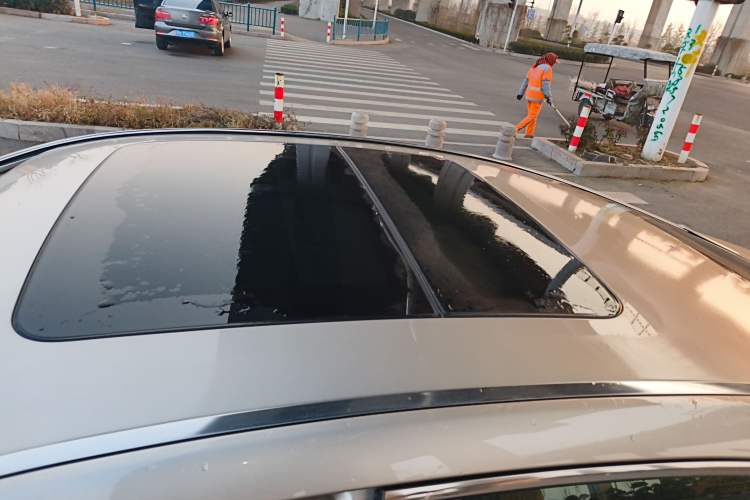 Used Geely Auto Emgrand GT 2016 1.8T Zunya Model Roof
