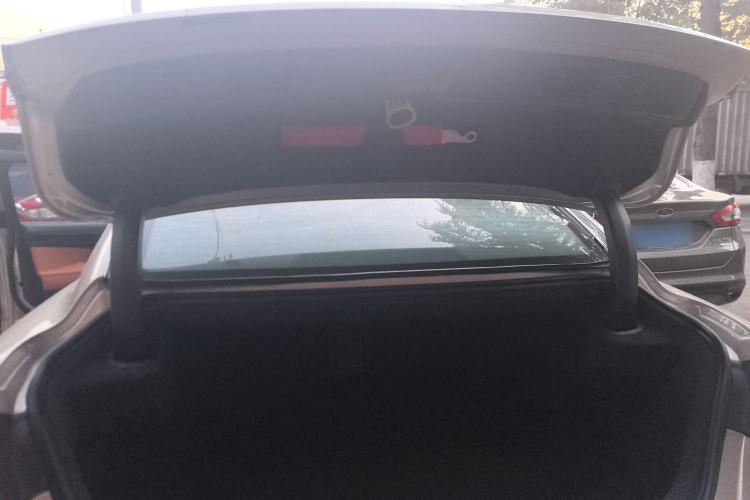 Used Geely Auto Emgrand GT 2016 2.4L Zunya Model Trunk