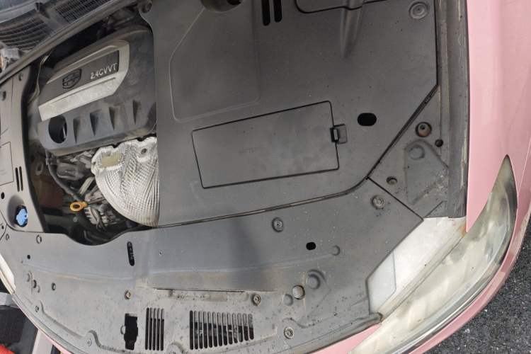 Used Geely Auto Emgrand GT 2016 2.4L Comfort Version Engine Bay Left