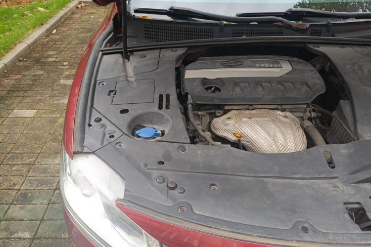 Used Geely Auto Emgrand GT 2016 2.4L Zunya Model Engine Bay Right