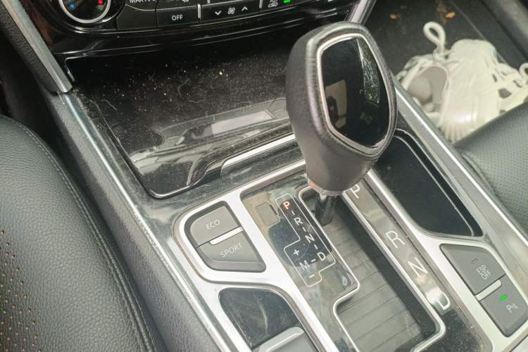 Used Geely Auto Emgrand GT 2016 2.4L Zunya Model Gear Lever
