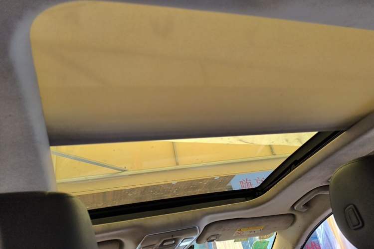 Used Geely Auto Emgrand GT 2016 1.8T Zunya Model Headliner