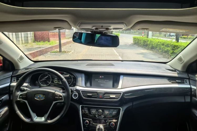 Used Geely Auto Emgrand GT 2016 1.8T Zunya Model Interior 2