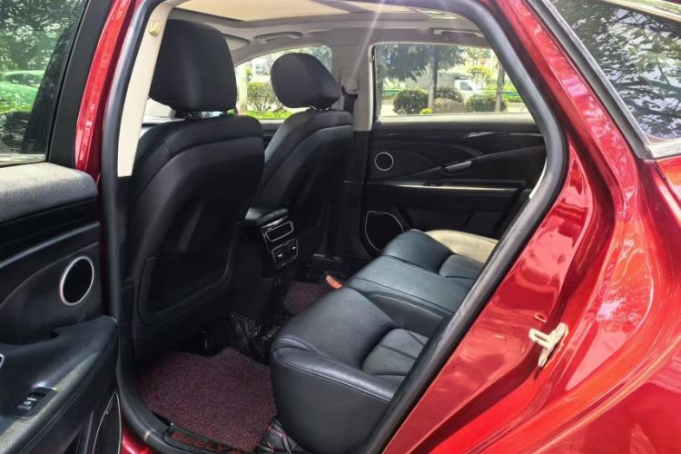 Used Geely Auto Emgrand GT 2016 1.8T Zunya Model Interior 5