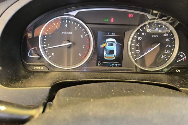 Used Geely Auto Emgrand GT 2016 1.8T Zunya Model Odometer Close Up