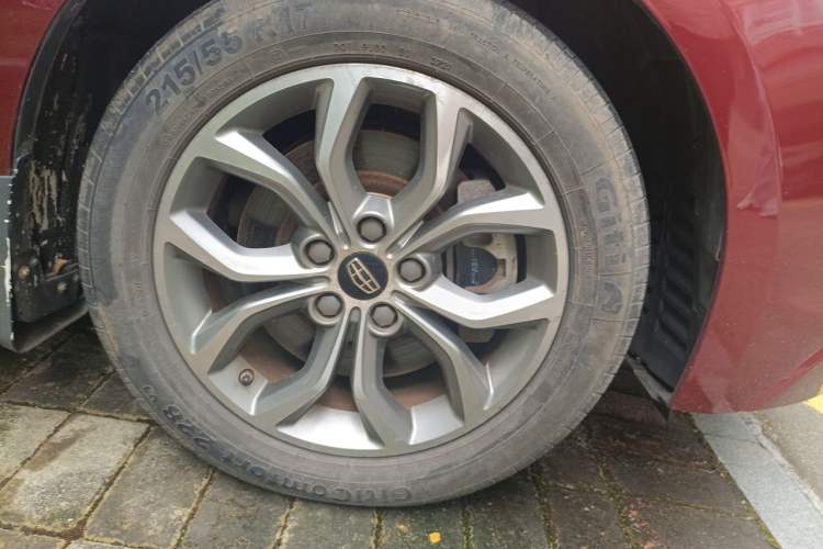 Used Geely Auto Emgrand GT 2016 2.4L Zunya Model Right Front Wheel Hub