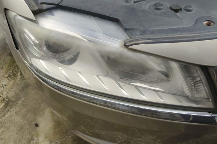 Used Geely Auto Emgrand GT 2016 2.4L Comfort Version Right Front Headlight