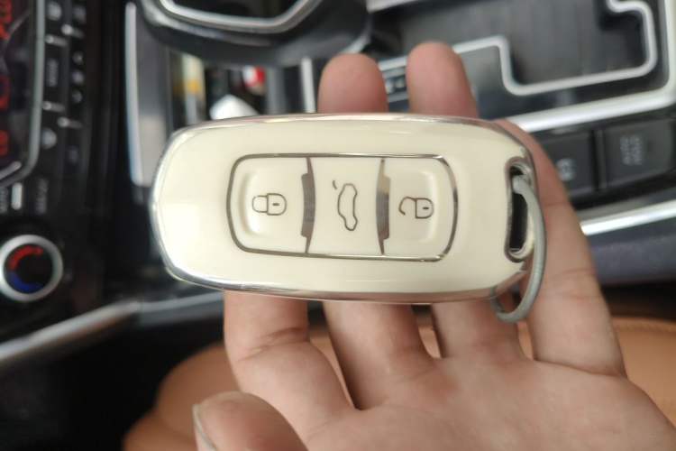 Used Geely Auto Emgrand GT 2016 2.4L Comfort Version Vehicle Key