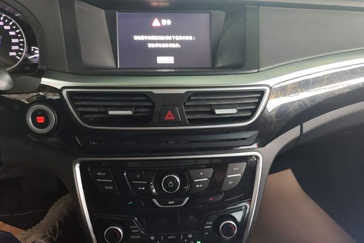 Used Geely Auto Emgrand GT 2016 2.4L Zunya Model Audio And AC Panel