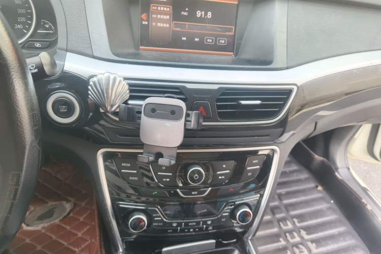 Used Geely Auto Emgrand GT 2016 2.4L Zunya Model Audio And AC Panel