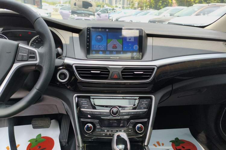 Used Geely Auto Emgrand GT 2016 2.4L Comfort Version Audio And AC Panel