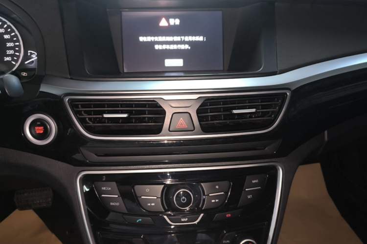 Used Geely Auto Emgrand GT 2016 1.8T Zunya Model Audio And AC Panel